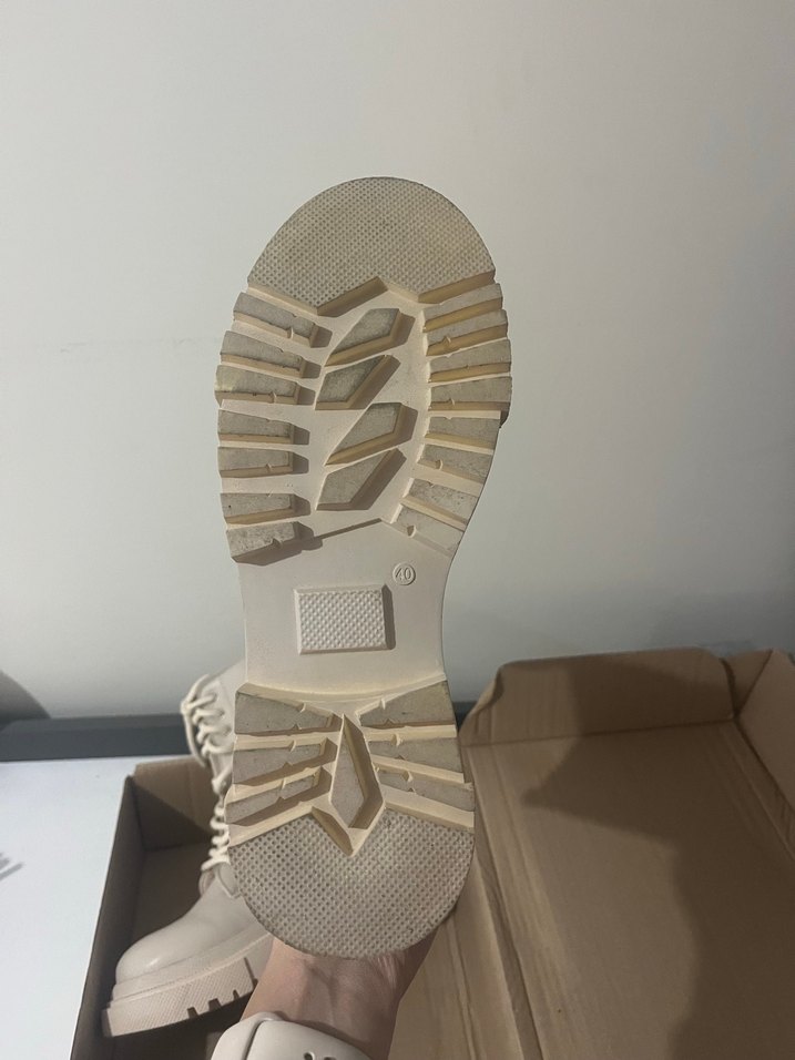 Beyaz Deri Platform Topuklu Kadın Bot - Görsel 2