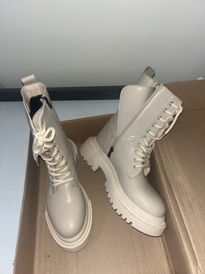 Beyaz Deri Platform Topuklu Kadın Bot - Görsel 5