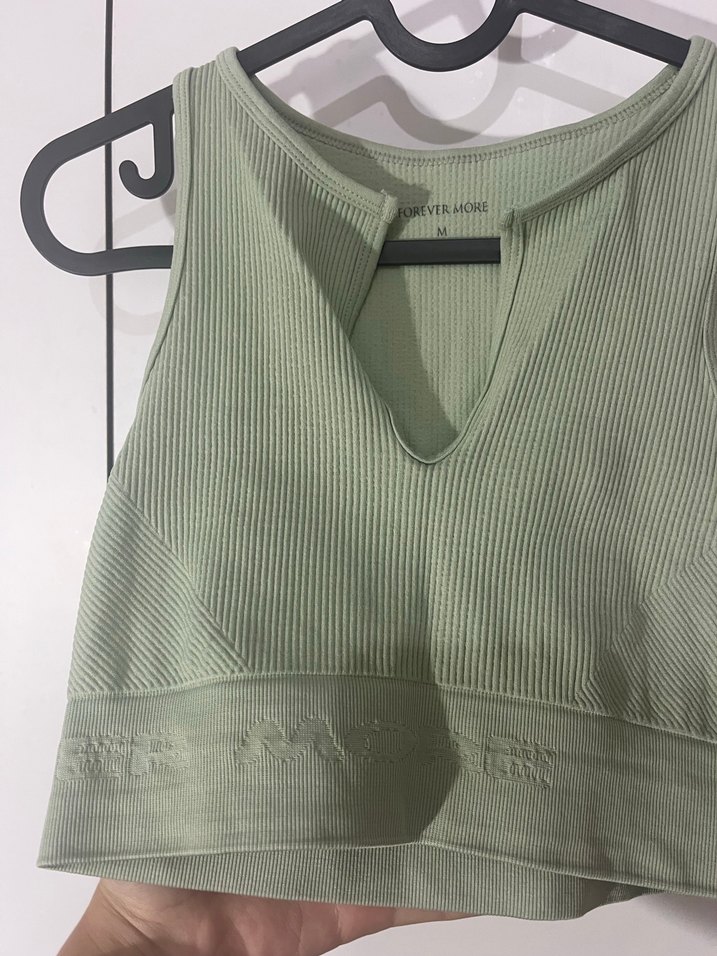 Yeşil V Yaka Kolsuz Crop Top - Görsel 2