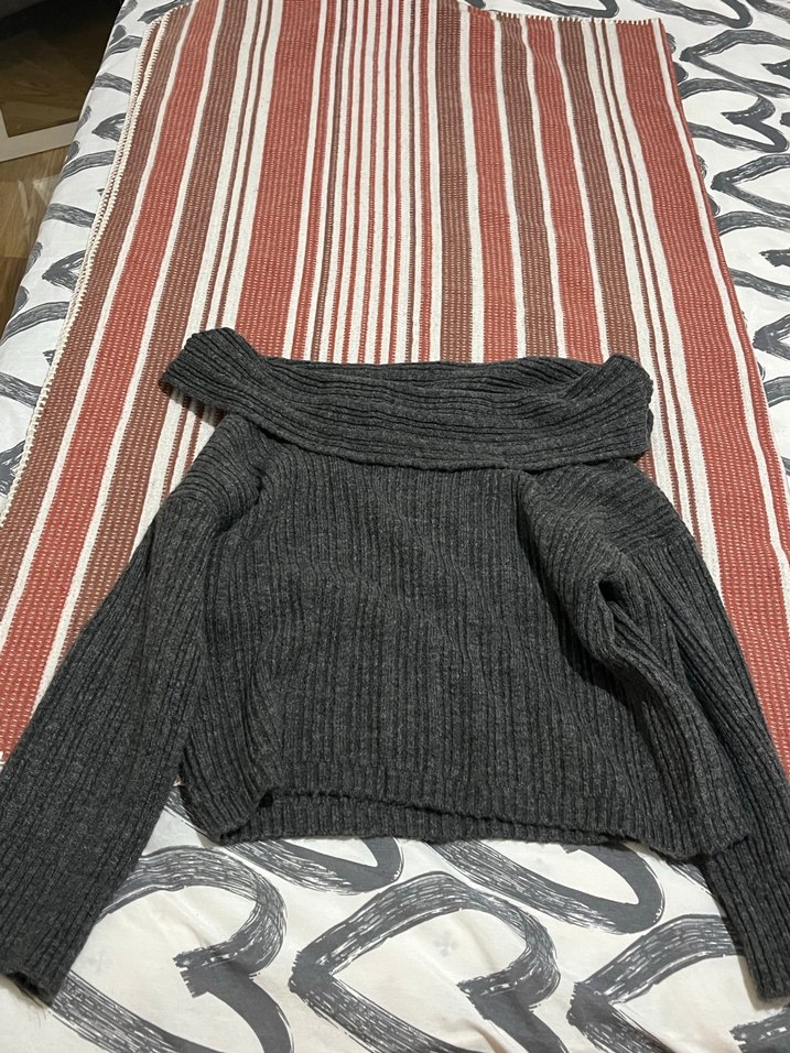 Gri Kayık Yaka Örgü Kadın Kazak - Görsel 2