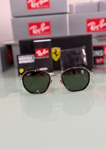 Ray-Ban Erkek Siyah Klasik Rock Punk Güneş Gözlüğü