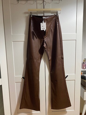 BERSHKA deri pantolon