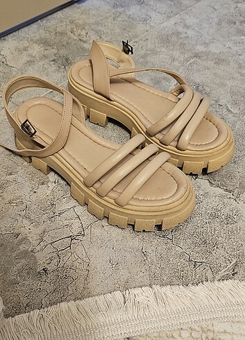 Zara Sandalet 
