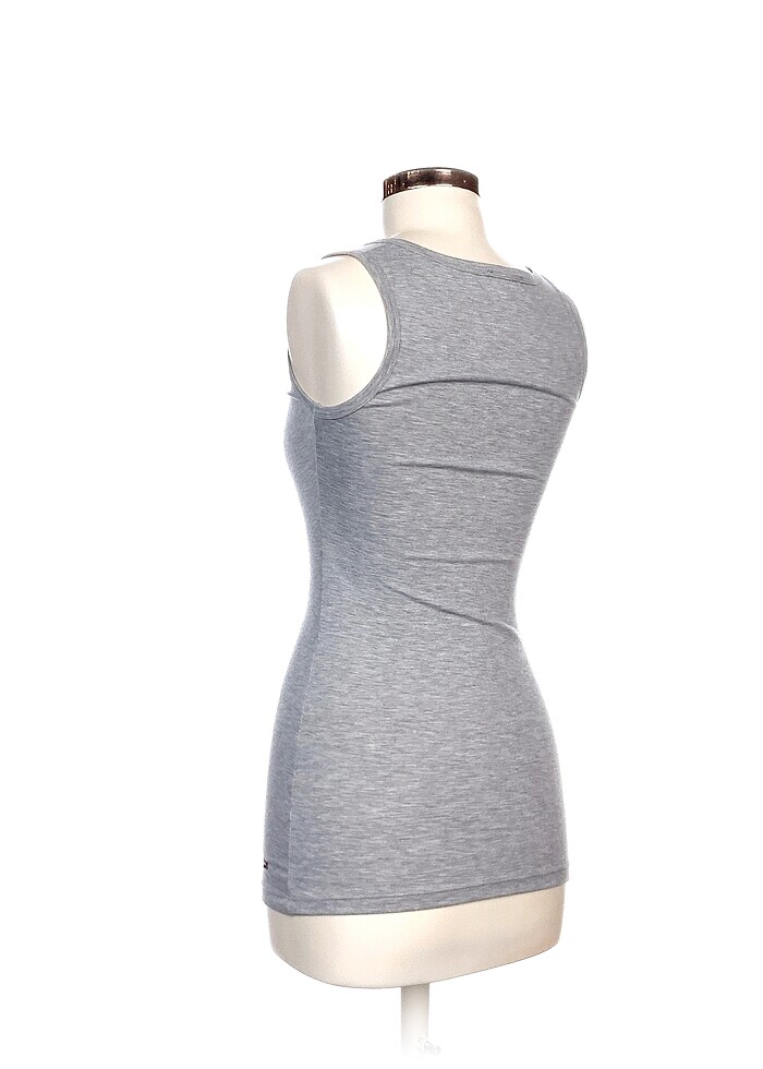 Tommy Hilfiger T-shirt %70 İndirimli. - Görsel 3