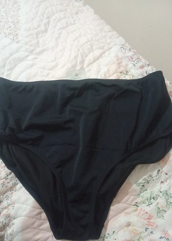 LC Waikiki Çiçek Desenli Bohem Tarzı Midi Sütyen