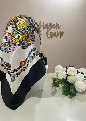 Çiçek Desenli Çok Renkli İpek eşarp - Görsel 2