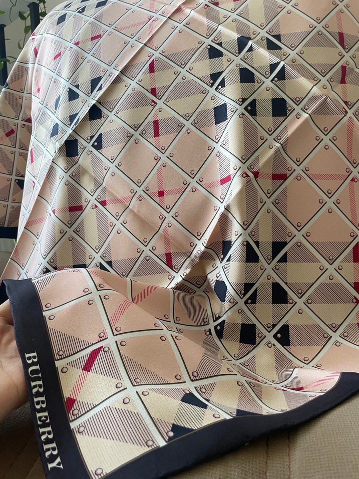 Burbery ithal twillipek eşarp - Görsel 2