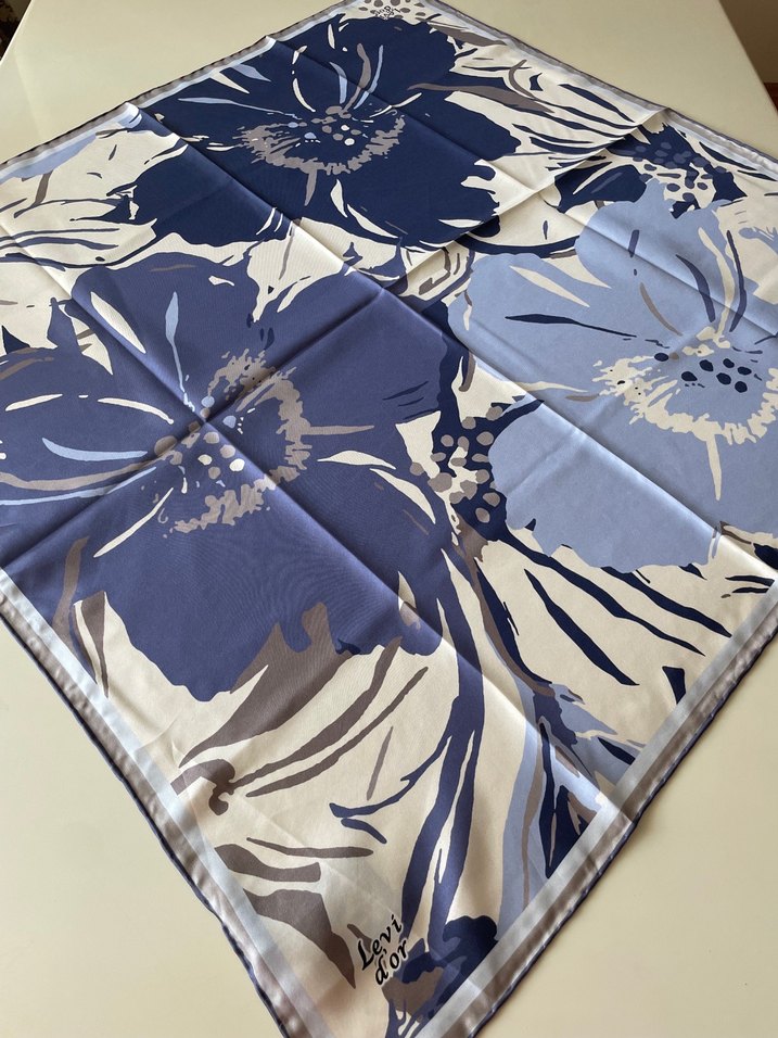 Mavi Gri Desenli Kadın eşarp - Görsel 3