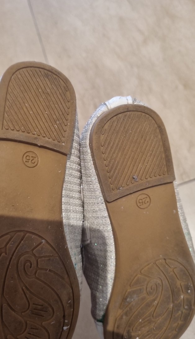 Kız Çocuk Beyaz Tokalı Babet Ayakkabı - Görsel 3