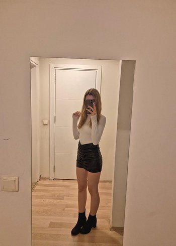 Siyah Mini Deri Etek - Görsel 3