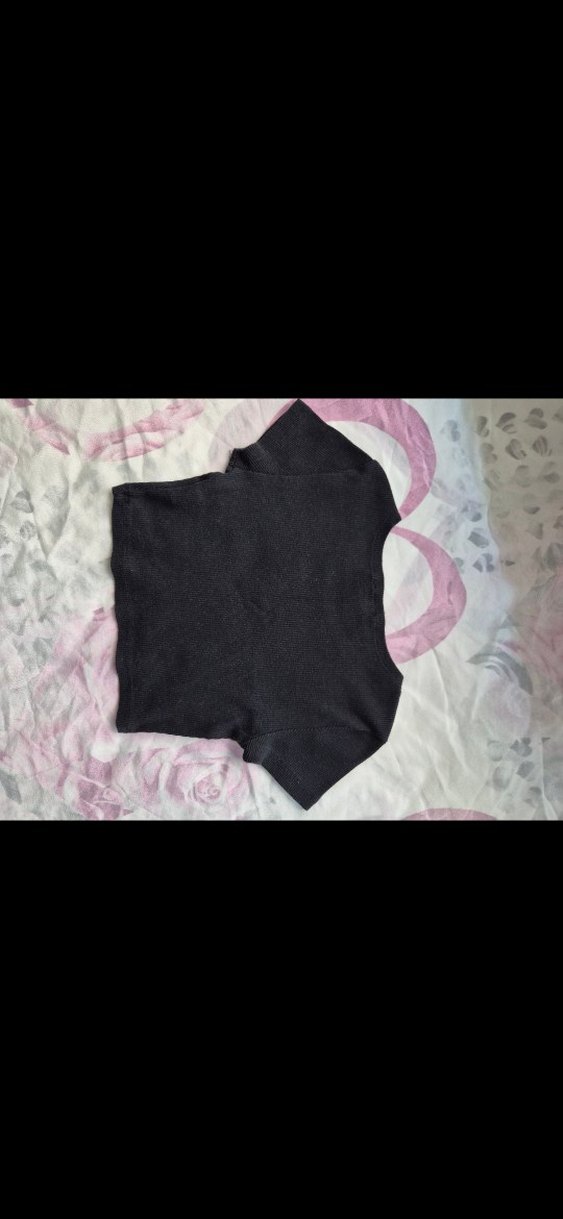 siyah crop - Görsel 5