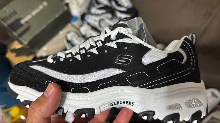 37 Beden Skechers blw dlites modeli sıfır