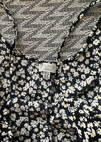 Siyah Desenli Mini Askılı tulum - Görsel 3