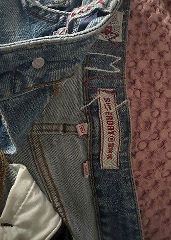 Nakış Detaylı Açık Mavi Mini Kot Şort - Görsel 4