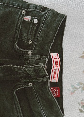 Düğmeli Siyah Batik Desenli Kadın Kot Pantolon - Görsel 2