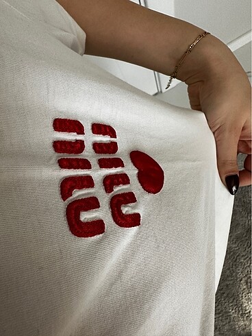 l Beden miu miu t-shirt