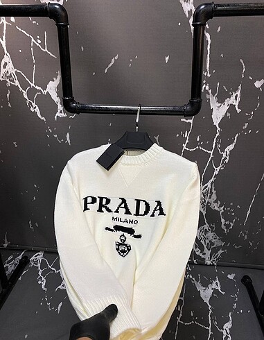 Prada Kazak
