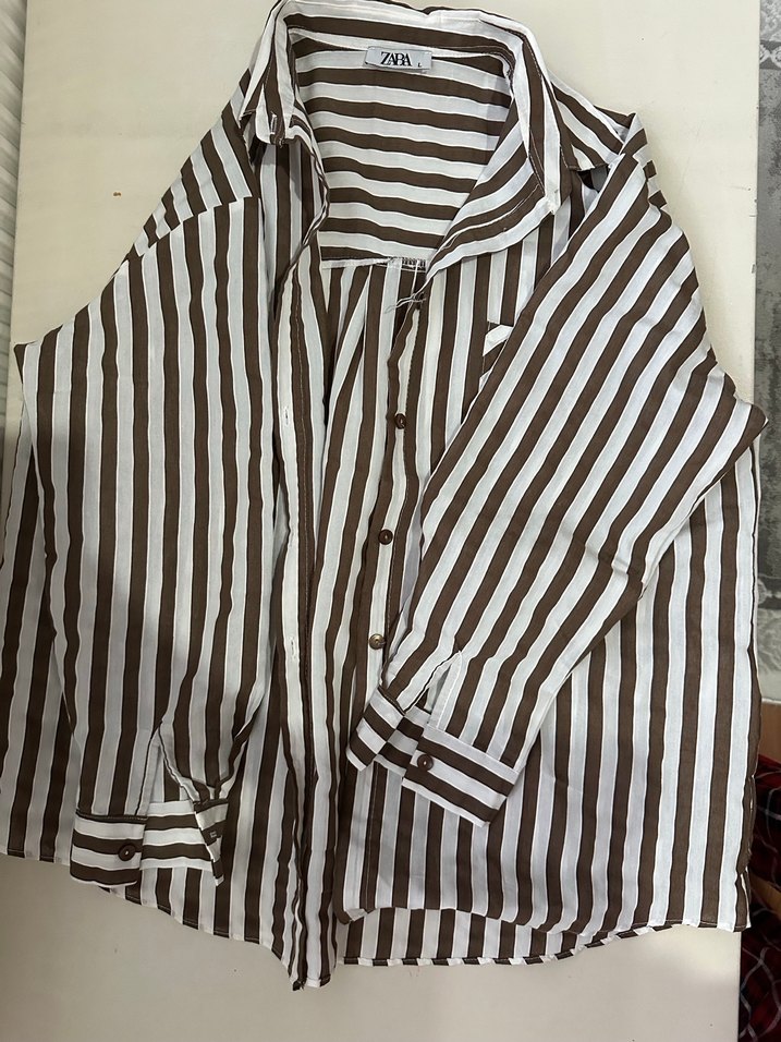 Düğmeli Kahverengi Çizgili Kadın Gömlek - Görsel 2