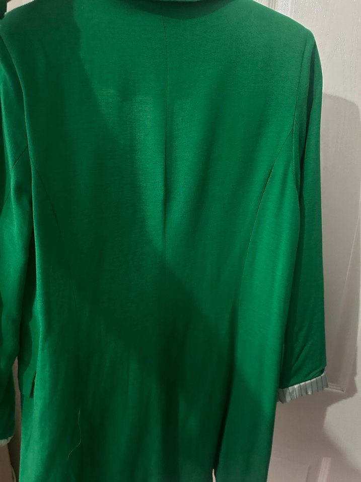 Uzun Kesim Yeşil Keten Kadın Blazer - Görsel 2