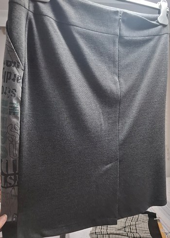 Gri Desenli Yırtmaçlı Kadın Kalem Etek - Görsel 3