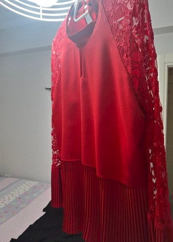 kurmızı Dantel Detaylı Uzun Kollu Bluz - Görsel 3