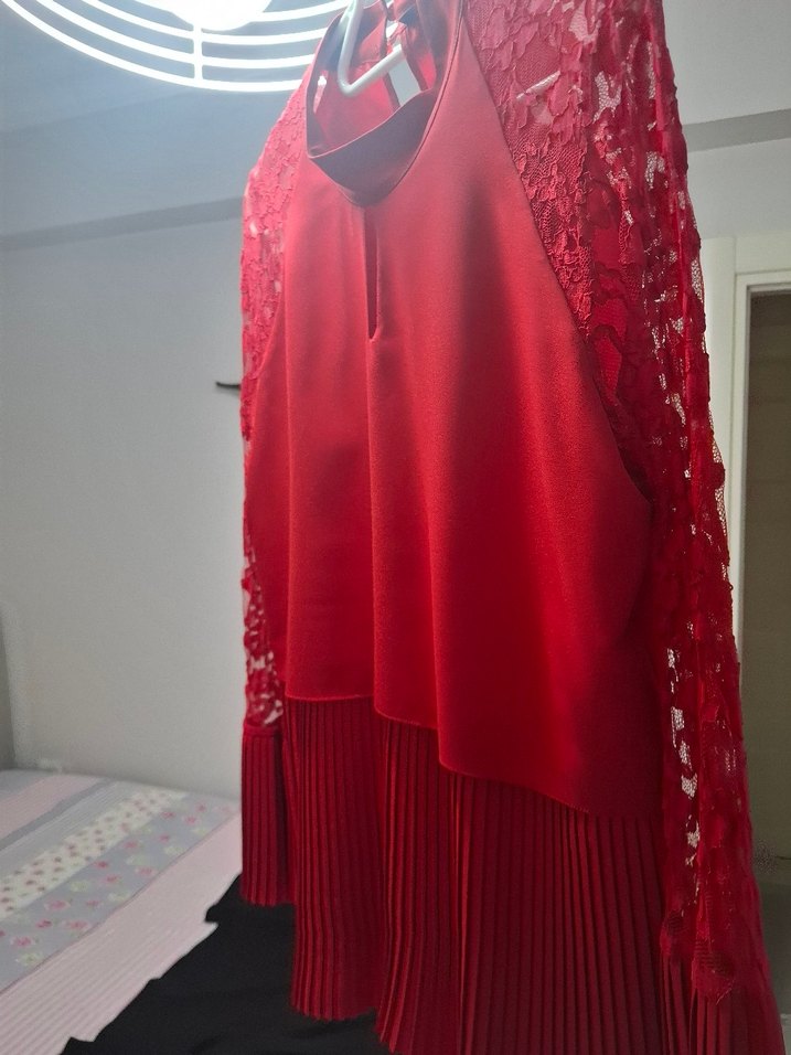 kurmızı Dantel Detaylı Uzun Kollu Bluz - Görsel 3