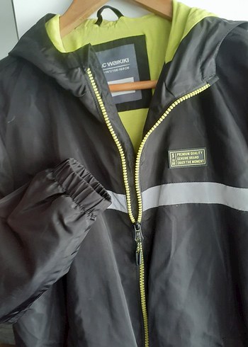 Siyah Kapüşonlu Erkek Rüzgarlık - Görsel 2