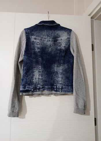 Gri Kol Detaylı Kadın Denim Ceket - Görsel 3