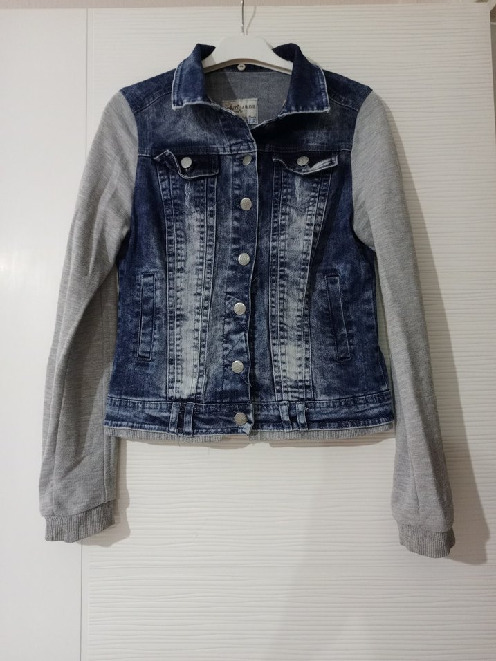 Gri Kol Detaylı Kadın Denim Ceket - Görsel 2