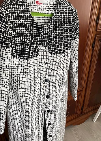 Düğmeli Gri Desenli Kadın Uzun Kaban - Görsel 3