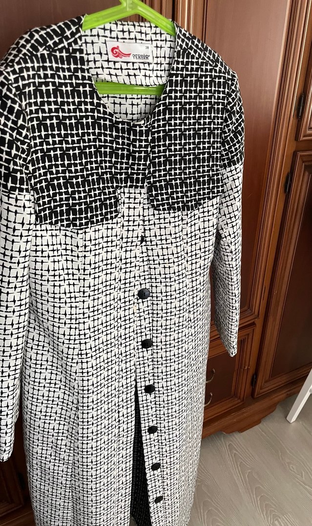 Düğmeli Gri Desenli Kadın Uzun Kaban - Görsel 3