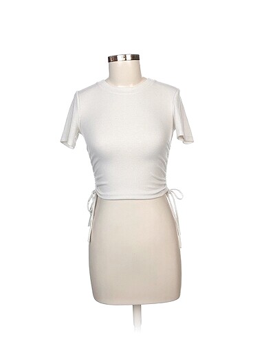 Zara T-shirt %70 İndirimli.