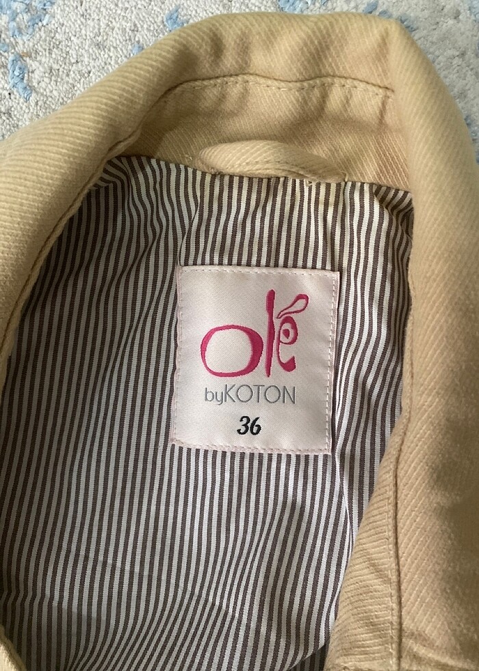 Kısa trenchcoat - Görsel 3