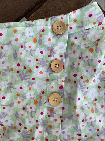 Çiçekli yeşil şort etek - Görsel 6