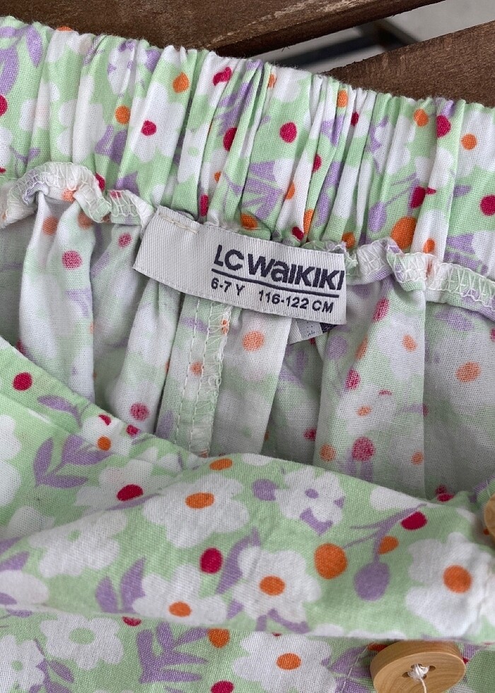 Çiçekli yeşil şort etek - Görsel 4