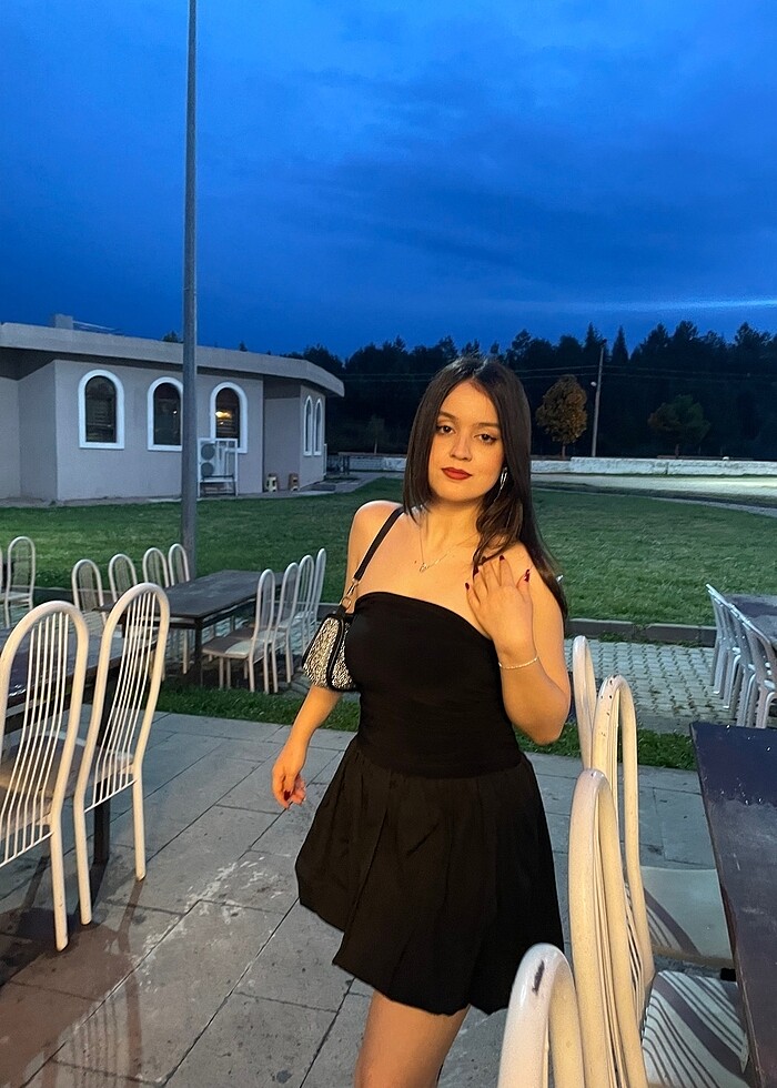 Siyah elbise - Görsel 3