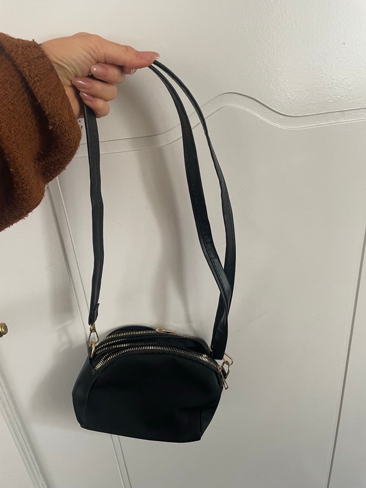 Zara Siyah Deri Fermuarlı Kadın Çanta - Görsel 3