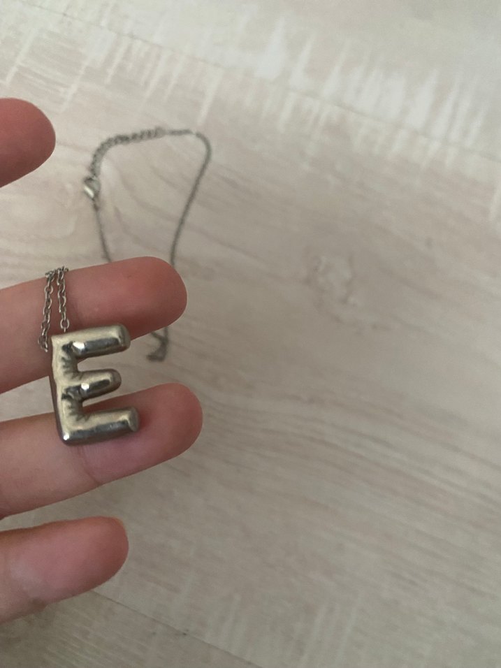 E balon kolye Gri Minimalist Kadın Kolye - Görsel 2