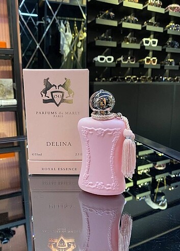 Delina De marly 