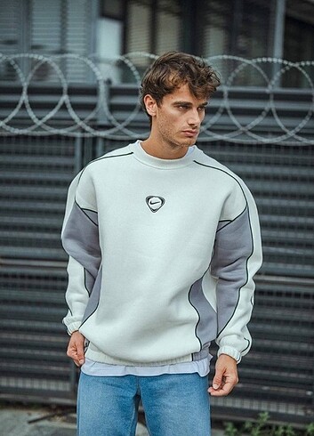 Nike Logolu Owersize Sweat 