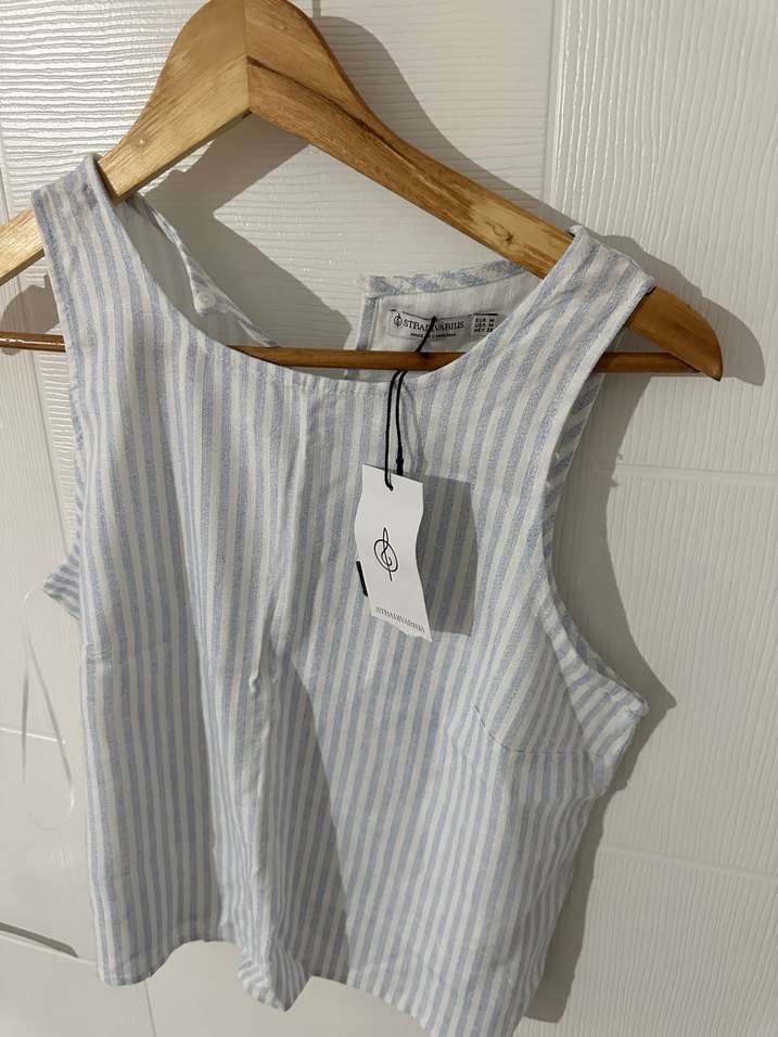 Gri Çizgili Kolsuz Kadın Üst - Görsel 2