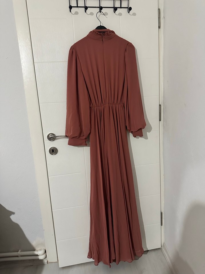 Uzun Kol Detaylı Modern Klasik Elbise tesettüre uygun - Görsel 3