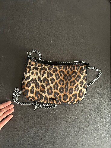 Bershka çanta leopar desen