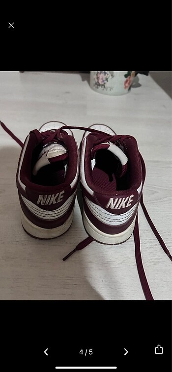 37 Beden bordo Renk Nike ayakkabı