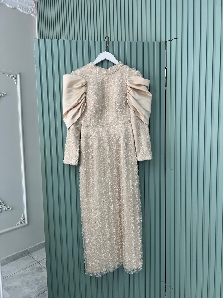 İşlemeli Bej Kadın Uzun Abiye Elbise - Görsel 2