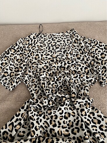 40 Beden Leopar desenli elbise