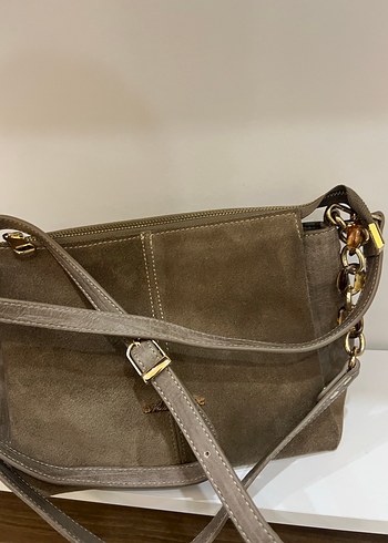 Zincir Detaylı Bej Süet Kadın Çanta - Görsel 3