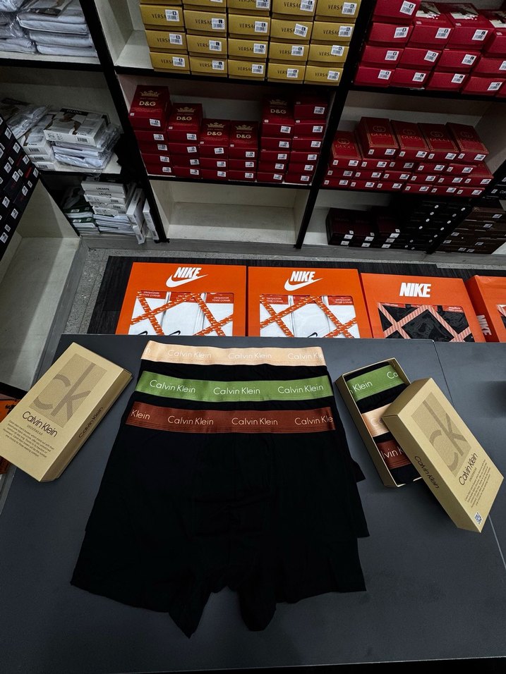 Calvin Klein Siyah Baskılı Erkek Boxer - Görsel 3