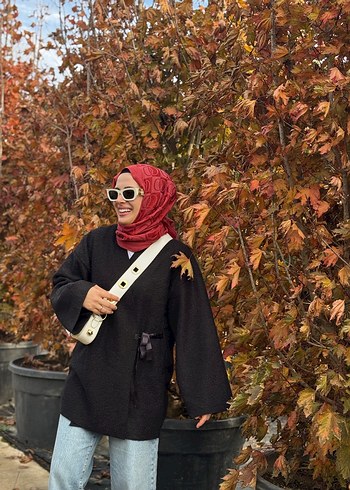 Siyah Kadın Parka - Görsel 2