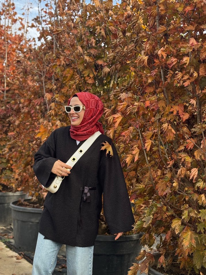 Siyah Kadın Parka - Görsel 2